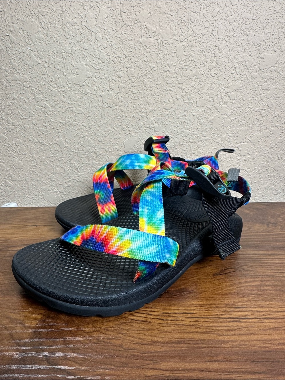 Chaco Kids' Z/1 EcoTread Sandals Vibrant Rainbow Tie-Dye Hiking Red Blue Size 3 - Picture 5 of 11